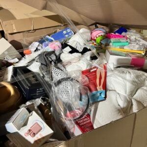 Luxury Retailer Accessories Pallet with brand-name handbags, watches, jewelry, sunglasses, luggage, scarves, and fashion accessories