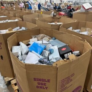 Ecom Undeliverables Smalls Short Truckload with electronics, kitchen appliances, home décor, gadgets, baby products, household goods, and mixed wholesale merchandise