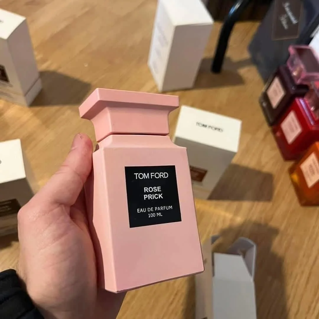 Mixed Perfume Pallet with 200 brand-new factory-sealed designer fragrances for men and women ready for wholesale resale