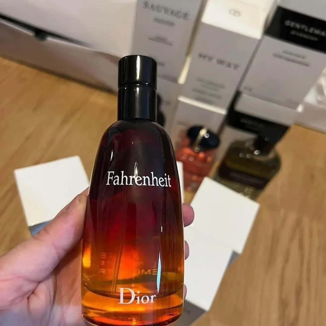 Mixed Perfume Pallet with 200 brand-new factory-sealed designer fragrances for men and women ready for wholesale resale