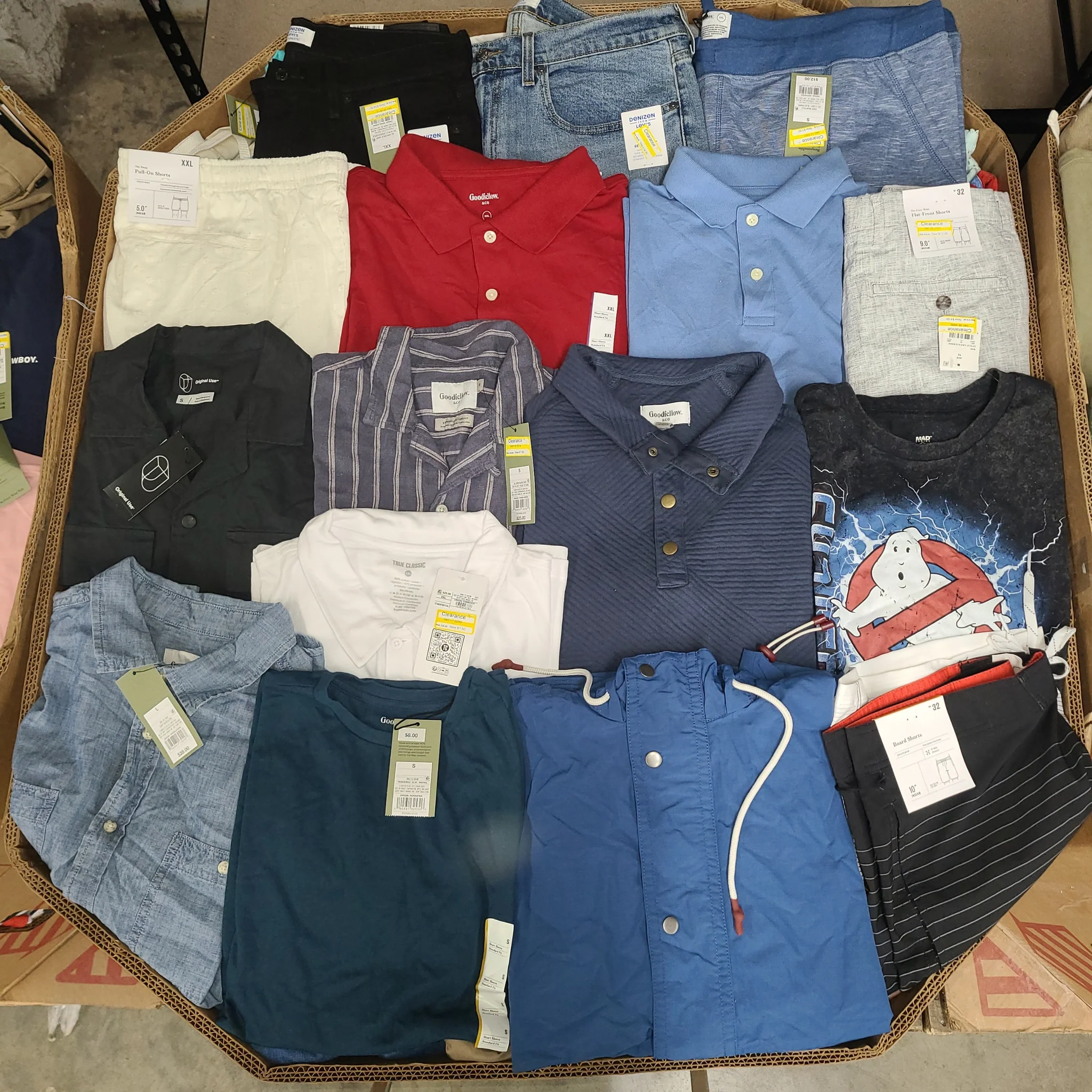 Target Men's Clothing Wholesale Pallet with 350–400 pieces of all-season men's apparel sourced from Target, featuring 95% brand-new clothing with tags.