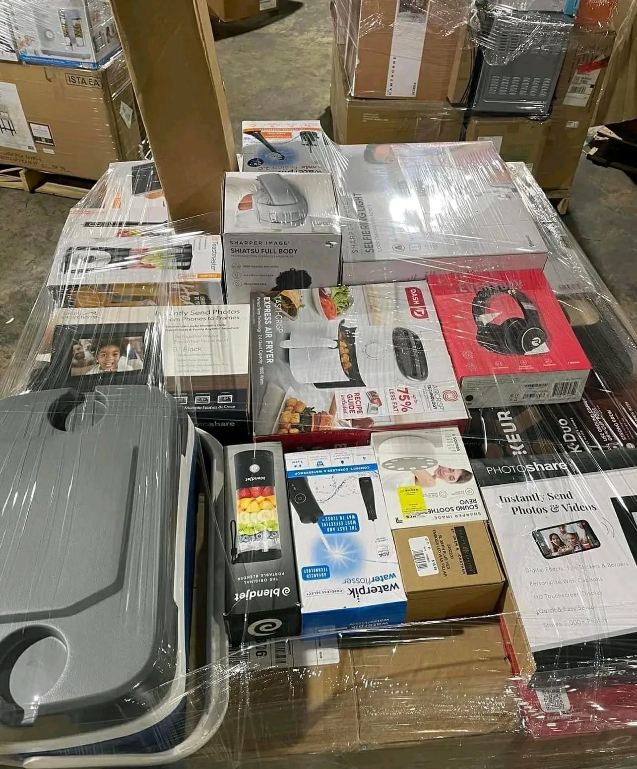 Amazon General Merchandise Pallets with manifested wholesale inventory including electronics, home goods, tools, toys, kitchenware, and customer returns